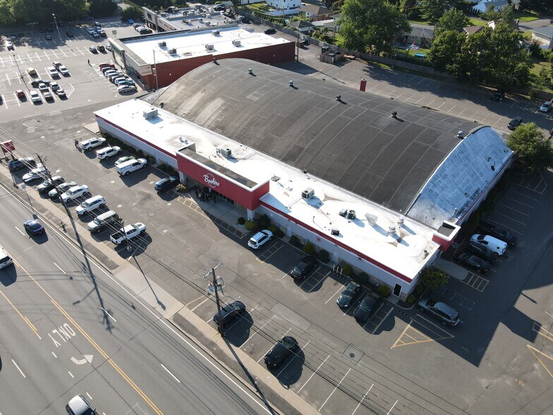 More Photos Of 2183 Jericho Tpke, Commack Bowling Alley For Sale