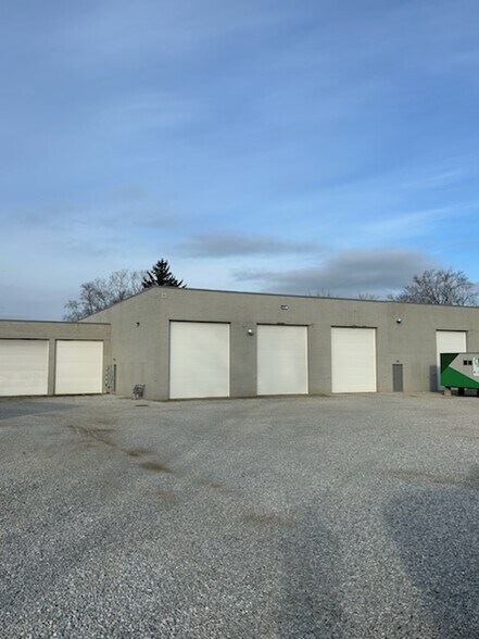 Primary Photo Of 4175 Fargo Ave, Louisville Warehouse For Lease
