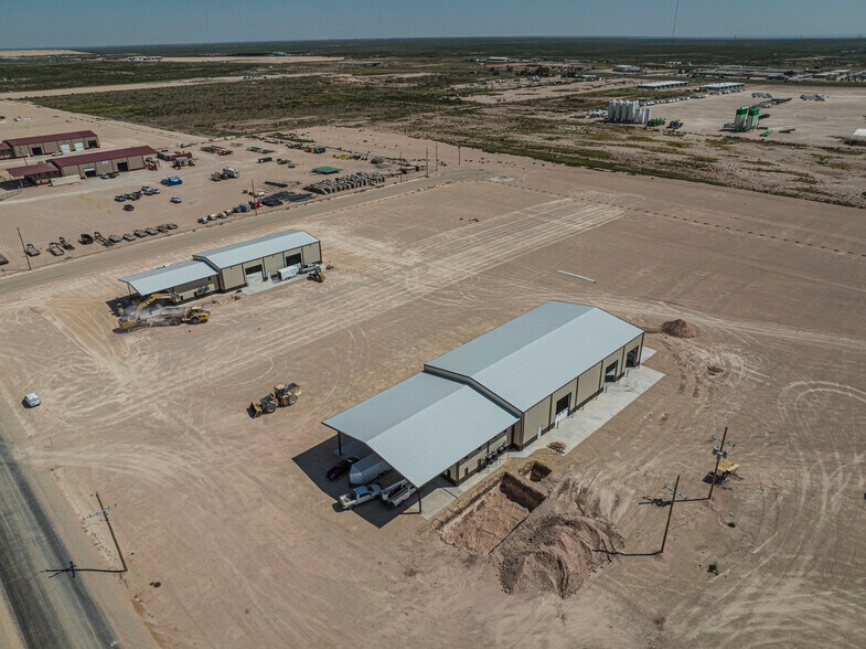 More Photos Of 16761 W Basin St, Odessa Warehouse For Sale