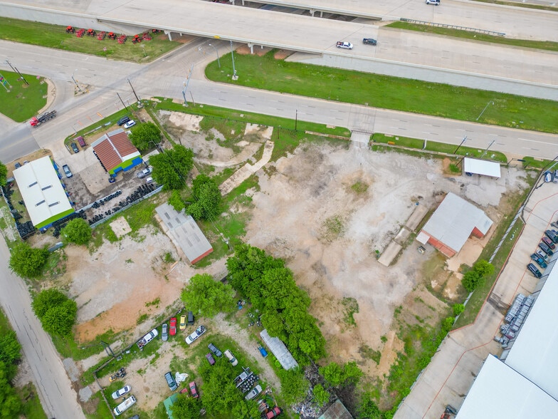 More Photos Of 10025 Jacksboro Hwy, Fort Worth Distribution For Sale