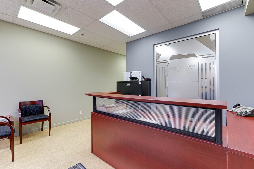 More Photos Of 12520 Horseshoe Way, Richmond Warehouse For Lease