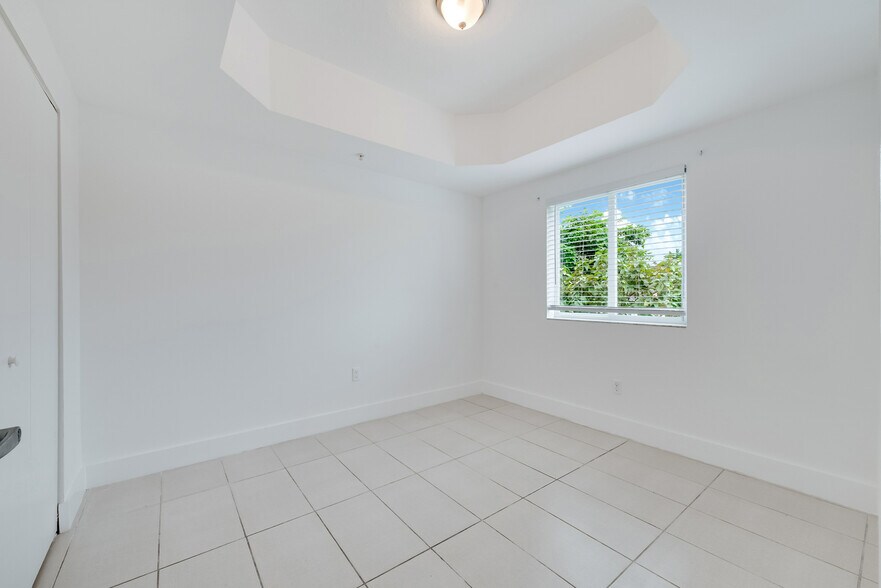More Photos Of 750 SW 2nd St, Miami Apartments For Sale