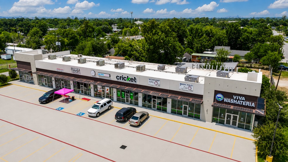 More Photos Of 822 Freeport, Houston General Retail For Sale