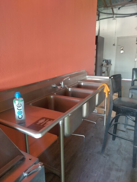 More Photos Of 2040-2070 W Spring Creek Pky, Plano Storefront For Lease