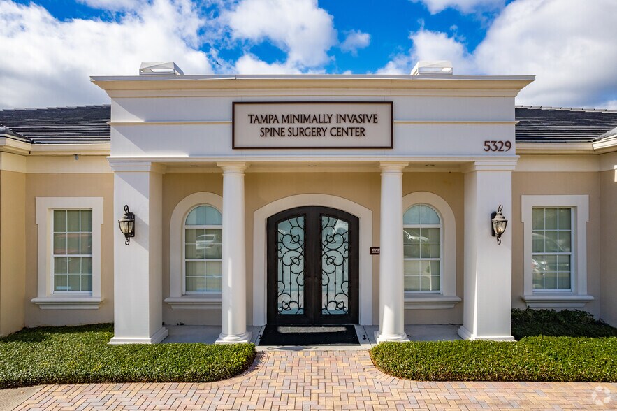 More Photos Of 5329 Primrose Lake Cir, Tampa Medical For Lease
