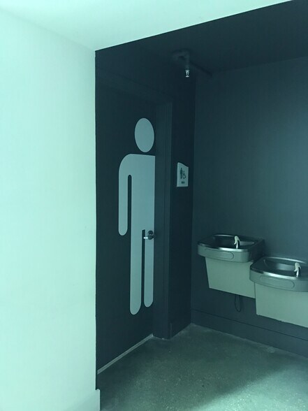 More Photos Of 40 SW 13th St, Miami Office Residential For Lease