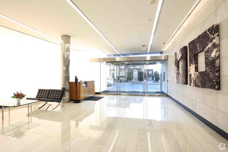 More Photos Of 7550 Wisconsin Ave, Bethesda Office For Lease