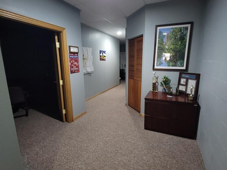 More Photos Of 107 Broadway St, Fort Meade Office For Sale