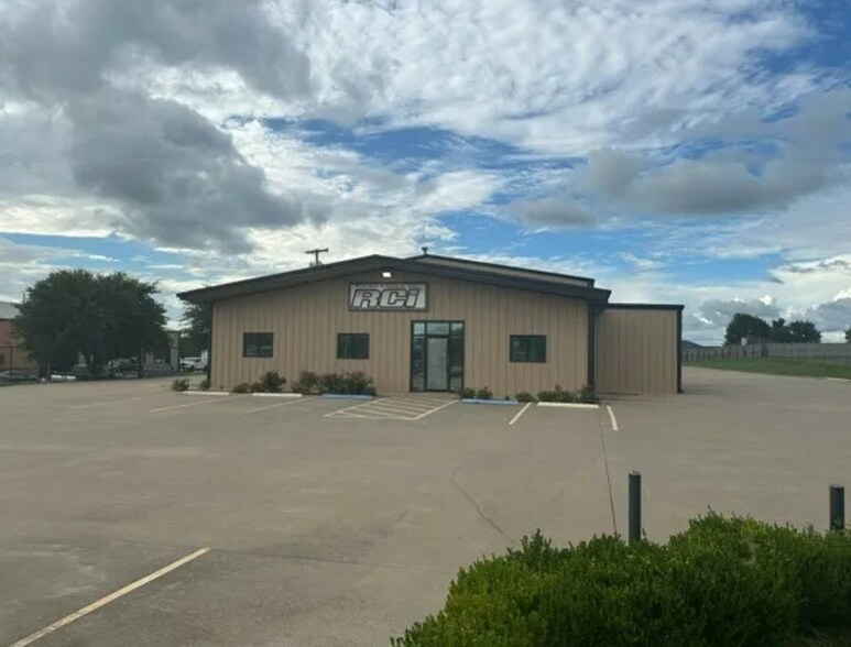 More Photos Of 13960 State Highway 64 W, Tyler Industrial For Sale
