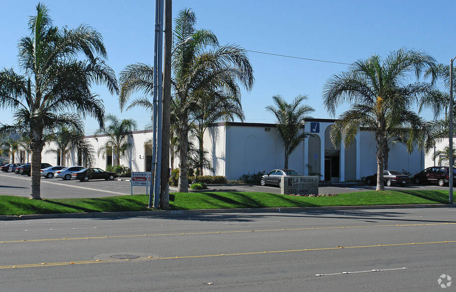 Primary Photo Of 4362-4388 E La Palma Ave, Anaheim Warehouse For Lease