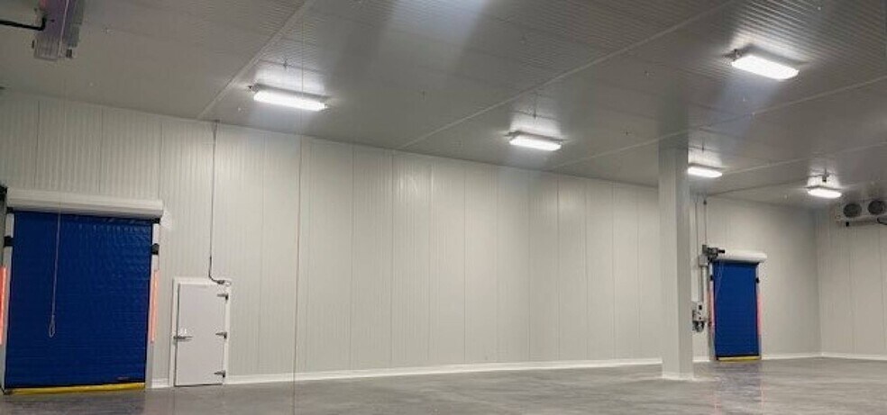More Photos Of 4395 Ayers Ave, Vernon Refrigeration Cold Storage For Lease