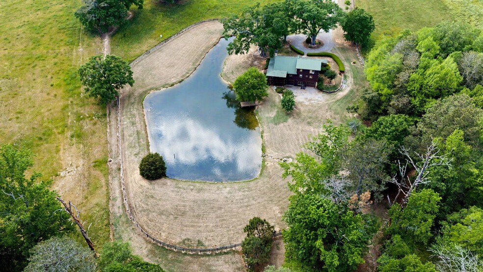 Primary Photo Of 525 Murphy Rd, Newnan Winery Vineyard For Sale
