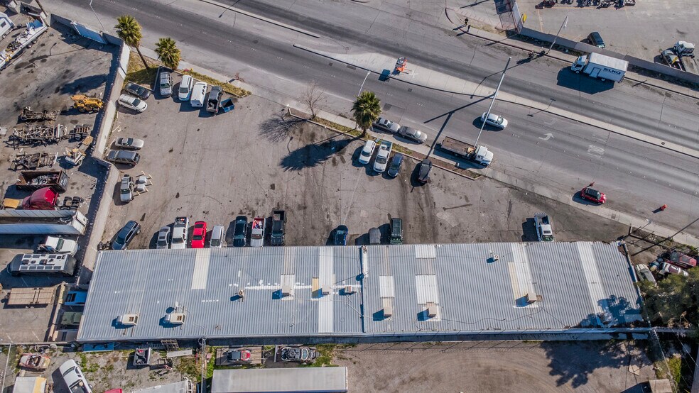 More Photos Of 2061 Losee Rd, North Las Vegas Auto Repair For Sale
