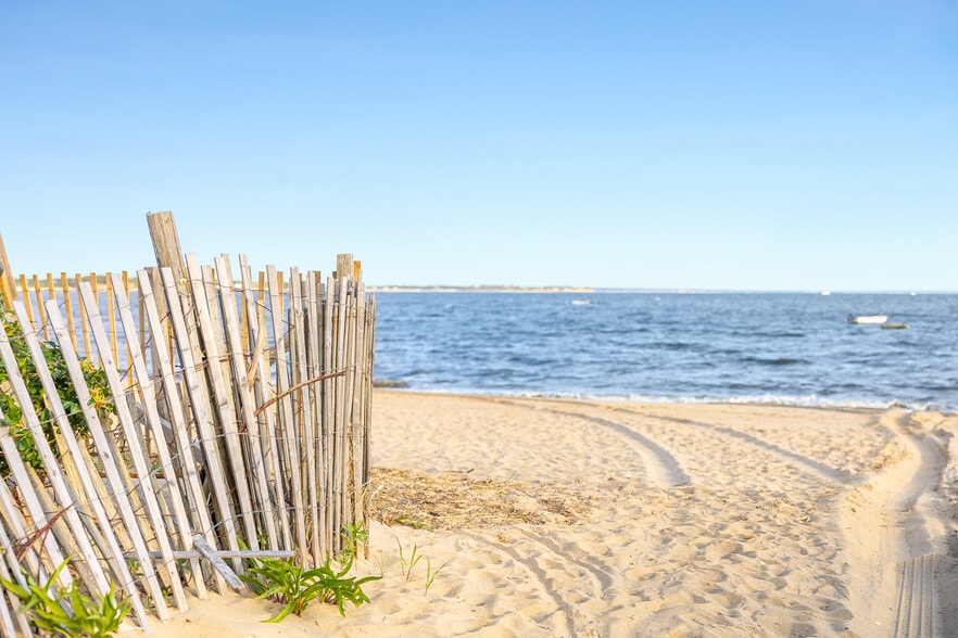 More Photos Of 25 Way 055., Wellfleet Apartments For Sale