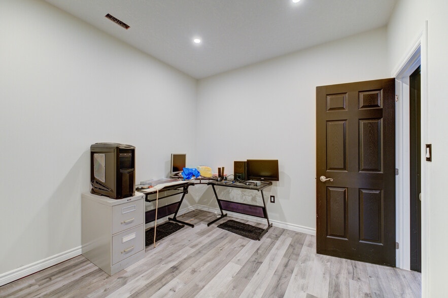 More Photos Of 76 Capron St, Paris Storefront Retail Residential For Sale