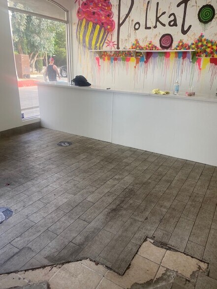 More Photos Of 720 Lake Ave, Pasadena Freestanding For Lease