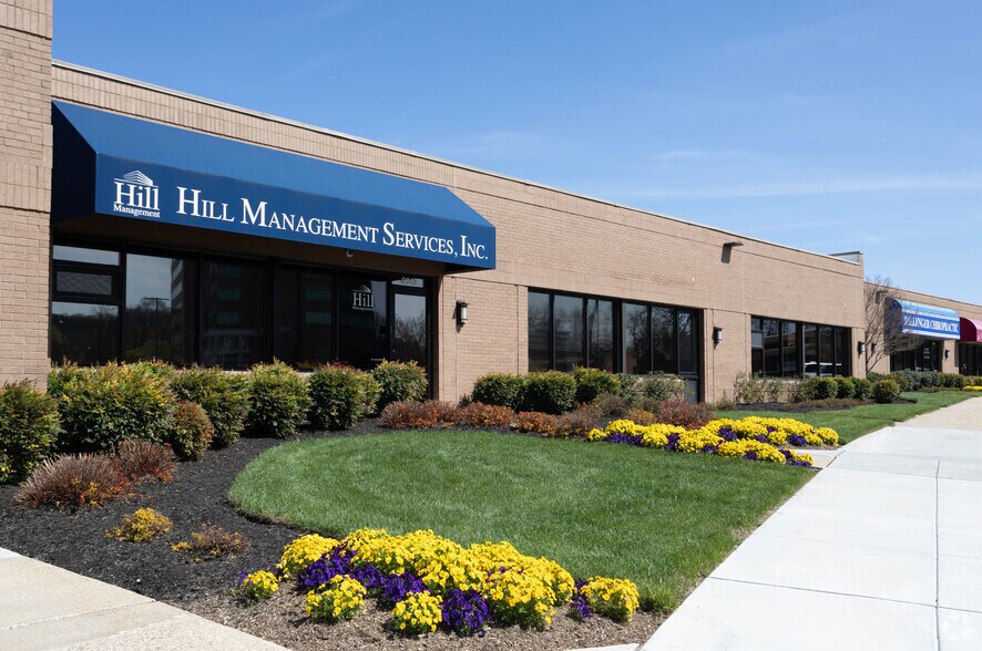 More Photos Of 9502-9644 Deereco Rd, Timonium Flex For Lease