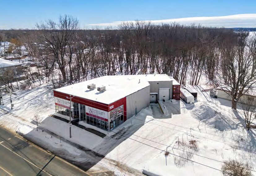 More Photos Of 500 Boul Arthur-Sauvé, Laval Freestanding For Sale