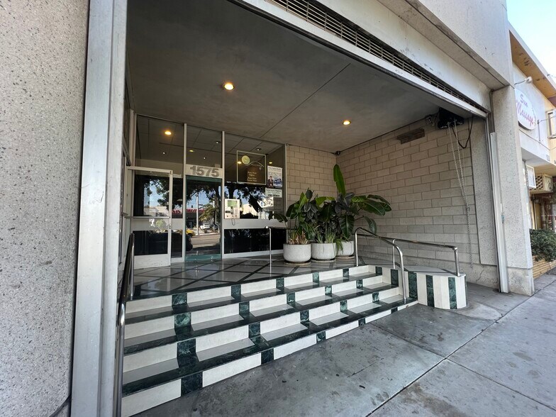 More Photos Of 1575 Westwood Blvd, Los Angeles Medical For Lease