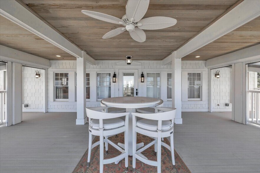 More Photos Of 8241 Main St, Bokeelia General Retail For Sale
