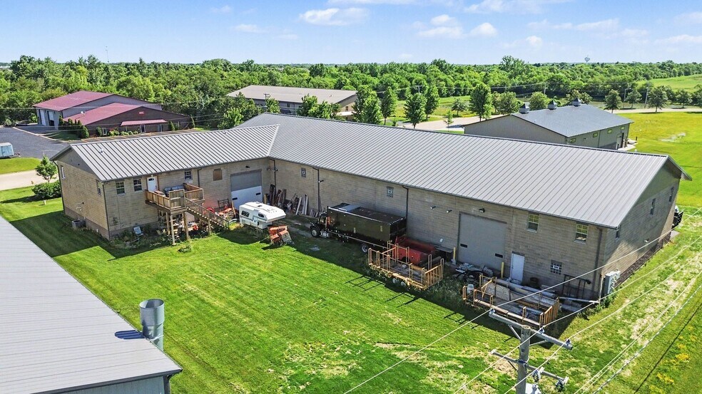 More Photos Of 12531 W Horseshoe Dr, New Lenox Warehouse For Sale