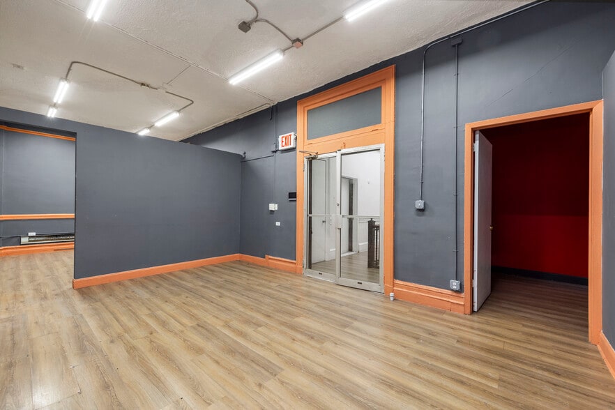 More Photos Of 370 E 149th St, Bronx Office For Lease