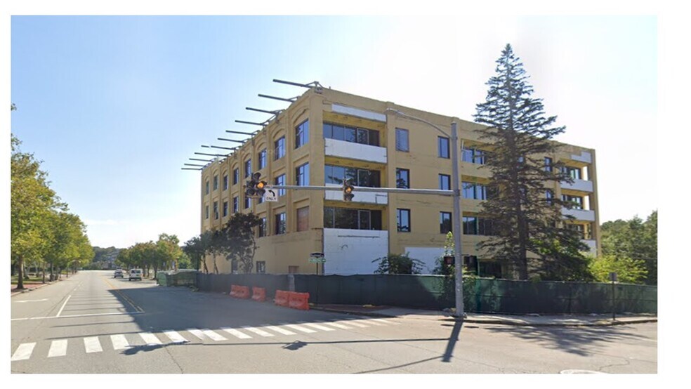 More Photos Of 650-670 Main St, Willimantic Office For Sale