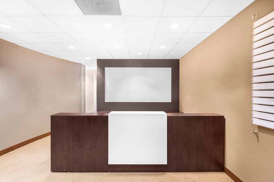 More Photos Of 100 S 4th St, Saint Louis Office For Lease