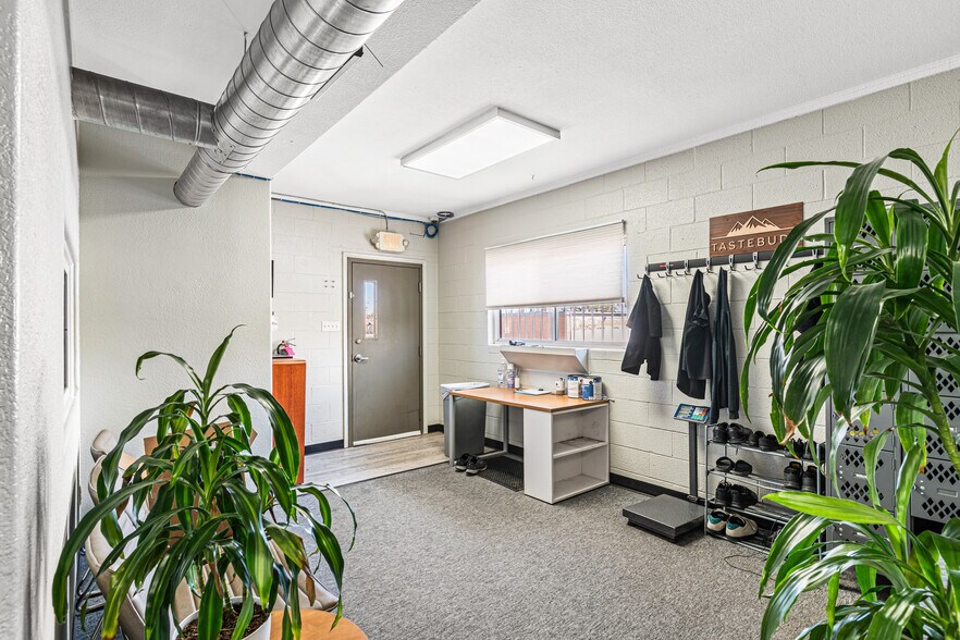 More Photos Of 711 W 8th St, Pueblo Warehouse For Sale
