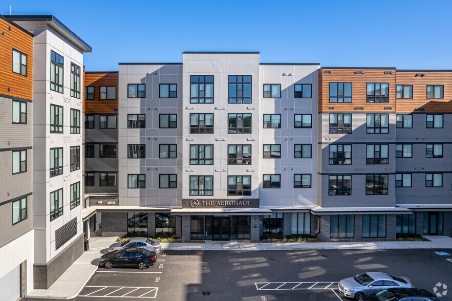 More Photos Of 1400 Main St, Weymouth Apartments For Lease