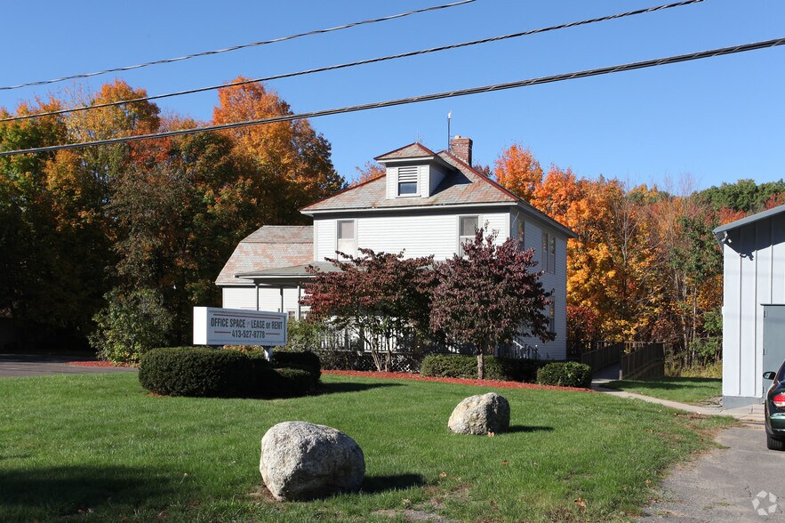 More Photos Of 376 College Hwy, Southampton Office For Lease