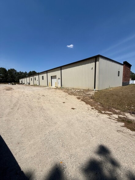 More Photos Of 140 Weathers st, Youngsville Flex For Lease