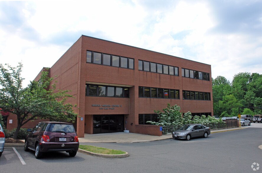 More Photos Of 10721 Main St, Fairfax Medical For Lease