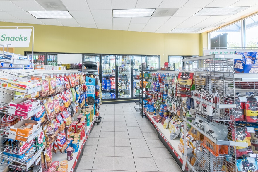 More Photos Of 337 W Irving Park Rd, Wood Dale Service Station For Sale