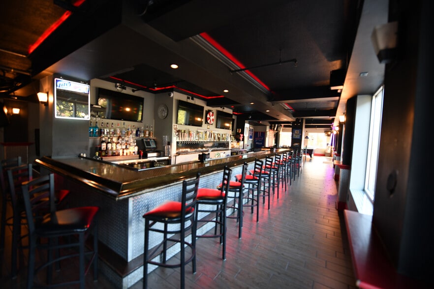 More Photos Of 327 Main St, Greenwood Office For Sale