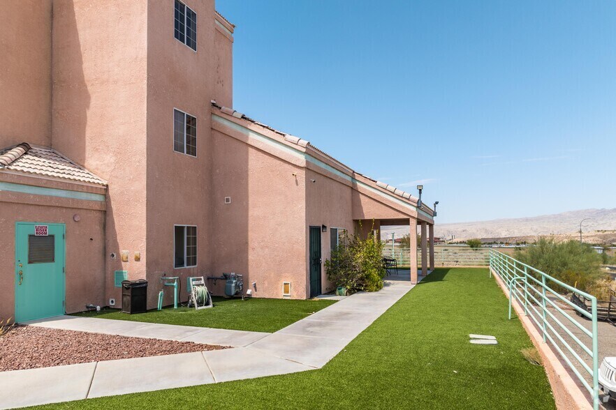 More Photos Of 2220 Rancho Colorado Blvd, Bullhead City Apartments For Sale