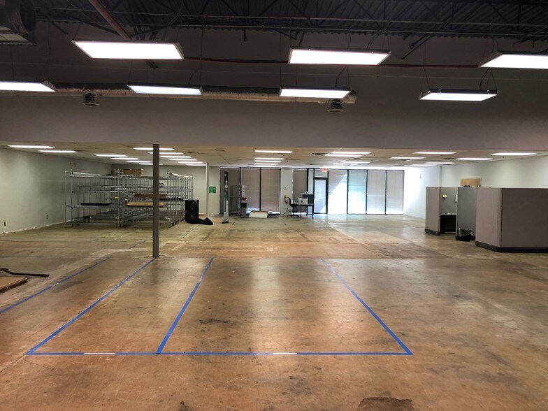 More Photos Of 3175 Northwoods Pky, Norcross Light Distribution For Lease
