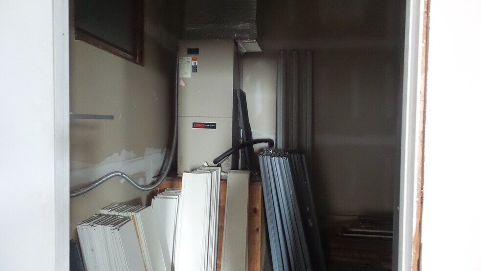 More Photos Of 102 Saint Joseph Ave, Brewton Storefront Retail Residential For Sale