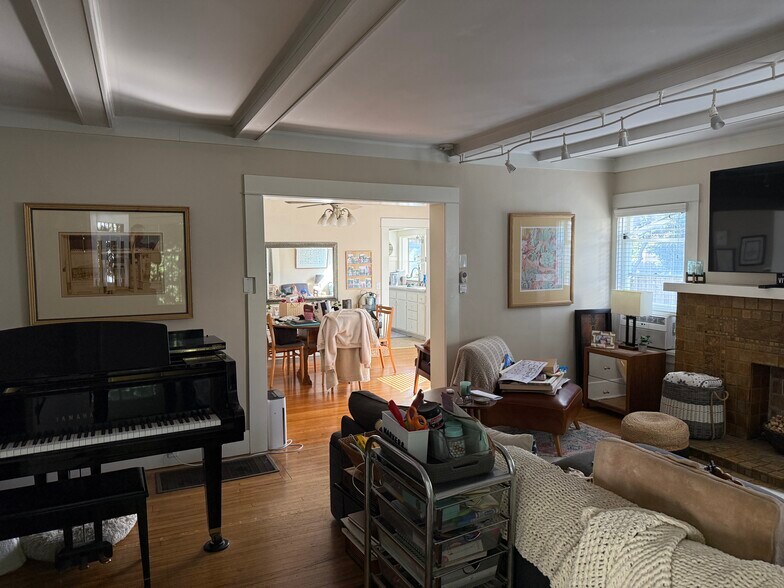 More Photos Of 108 Redondo Ave, Long Beach Apartments For Sale