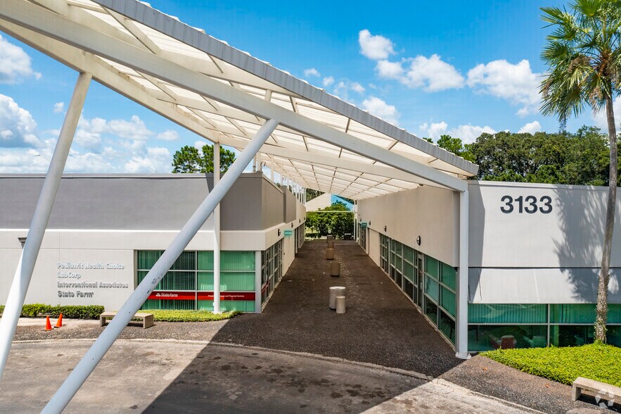 More Photos Of 3131 Lakeland Hills Blvd, Lakeland Medical For Lease