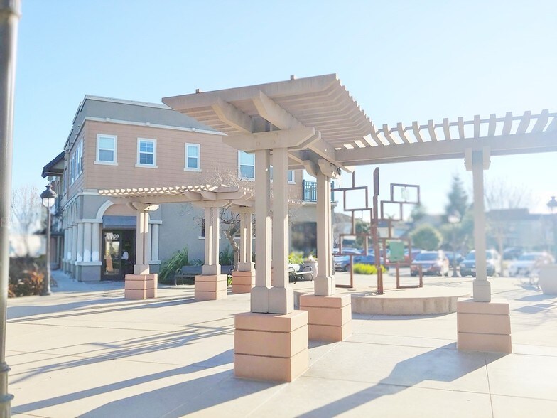 More Photos Of 30901-30915 Union City Blvd, Union City Storefront Retail Office For Sale