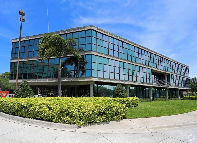 More Photos Of 4401 W Kennedy Blvd, Tampa Office For Lease