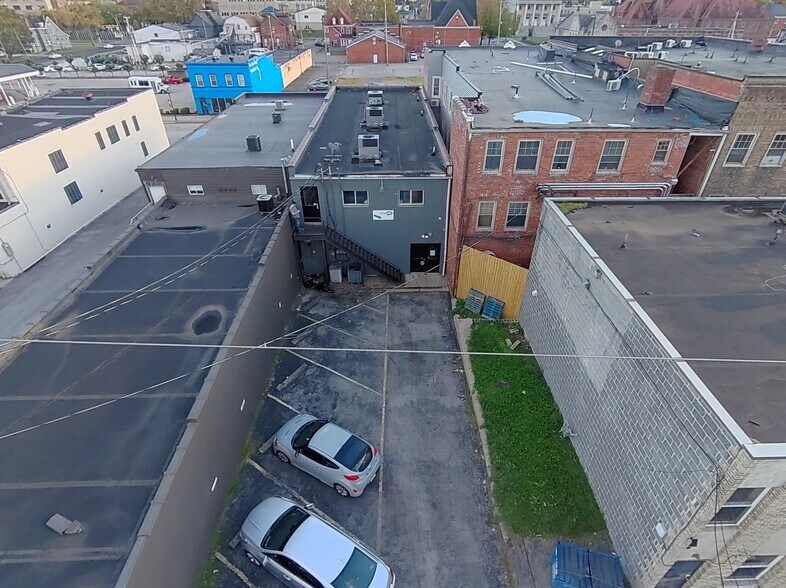 More Photos Of 1216 4th Ave, Huntington Storefront Retail Office For Sale