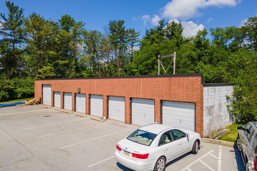 More Photos Of 271 Lancaster Ave, Frazer Manufacturing For Lease