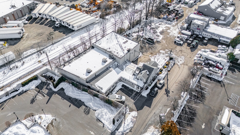 More Photos Of 35 4th Ave, Hawthorne Industrial For Sale