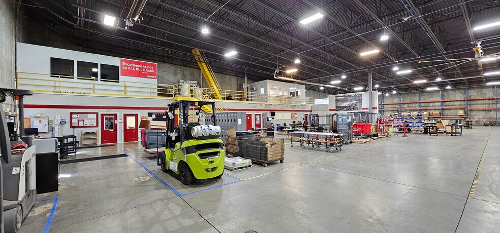 More Photos Of 3310 MN-20, Cannon Falls Distribution For Lease