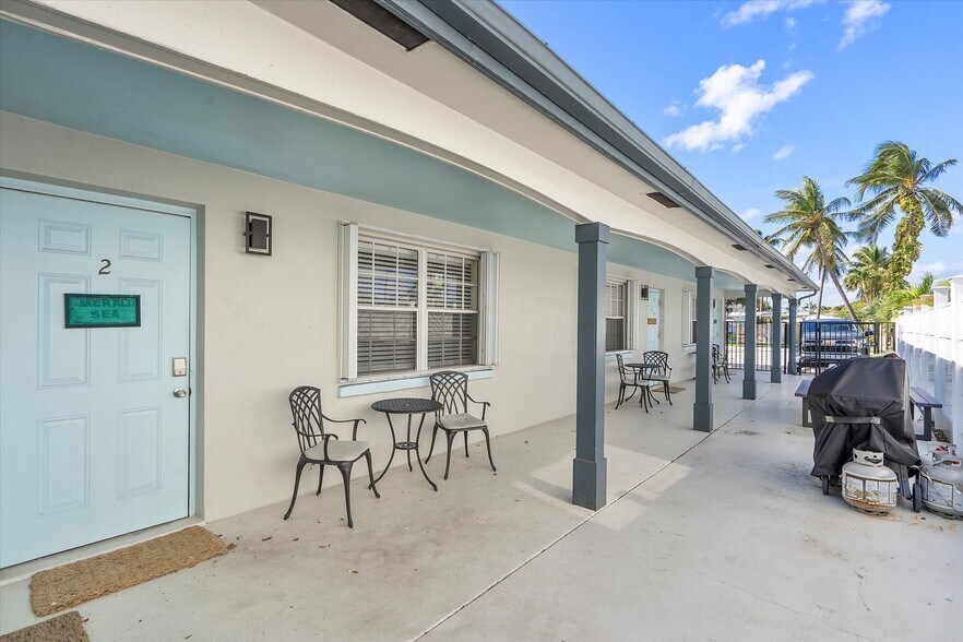 More Photos Of 4204 Ocean Dr, Lauderdale By The Sea Apartments For Sale