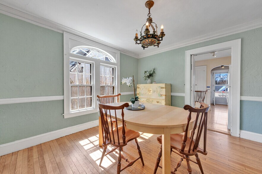 More Photos Of 126 Westbourne Ter, Brookline Multifamily For Sale
