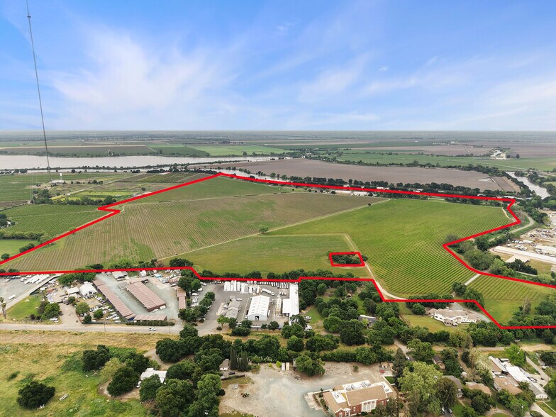 More Photos Of 1400 Old Levee rd, Walnut Grove Land For Sale