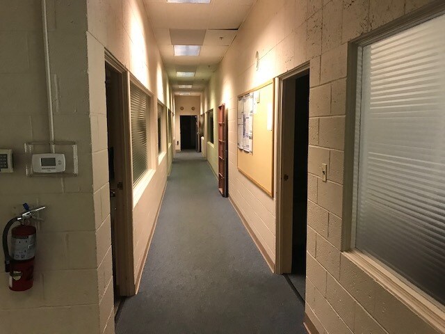 More Photos Of 126 Avenue C, Springfield Manufacturing For Sale